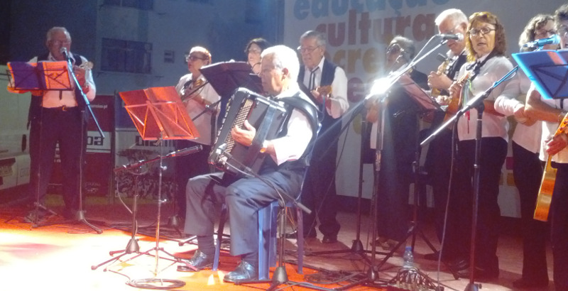 Palco Liberdade encerra com música tradicional