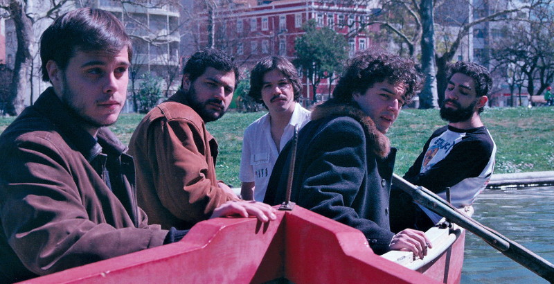 Laivos psicadélicos dos Capitão Fausto