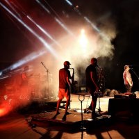 Noite de Peste & Sida